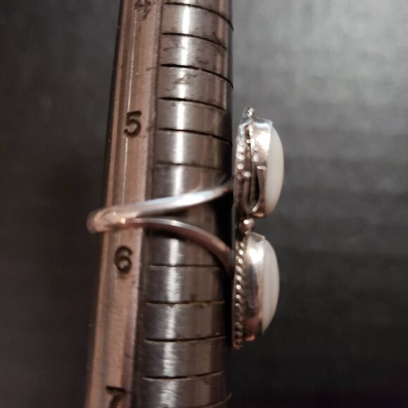 Navajo 3 stone Mother of Pearl 925 ring sz 5.75   (NAR 1428) - Picture 5 of 5